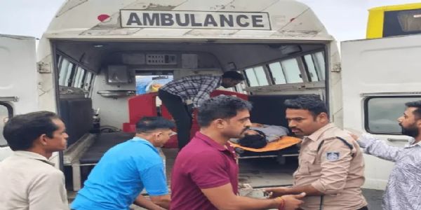 खरगोन में राष्ट्रीय राजमार्ग पर ट्राले ने बाइक सवारों को कुचला, युवती की मौत, युवक घायल