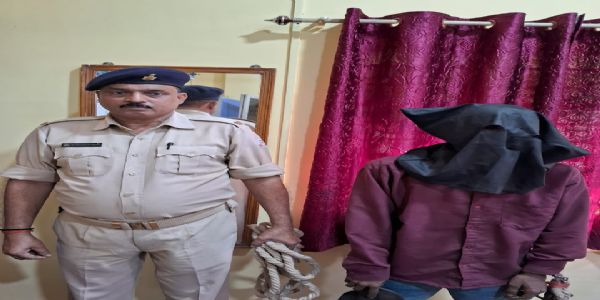 बाइक जलाने का आरोपित गिरफ्तार