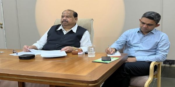 सेवा संकल्प अभियान का श्रीगणेश दीप प्रज्ज्वलन एवं झिलमिल रोशनी के साथ करें: मंत्री काश्यप