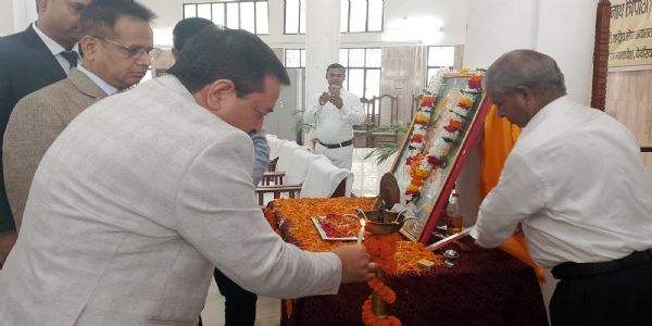 देवरिया : राष्ट्रीय लोक अदालत में करीब पाैने तीन लाख मामलों का निस्तारण