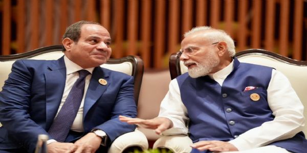 मिस्र के राष्ट्रपति से मुलाकात करते प्रधानमंत्री मिस्र के राष्ट्रपति से मुलाकात करते प्रधानमंत्री