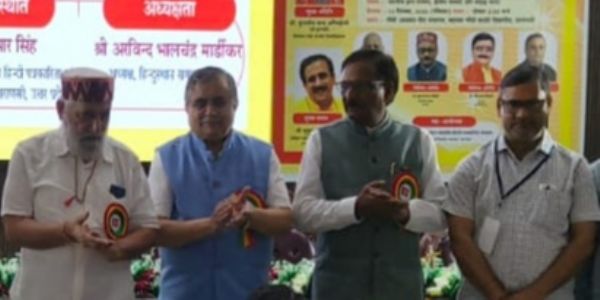 दुनिया भर की भाषाओं का तीर्थ है काशी, हर भाषा के विद्वानों का संगम बनारस : पदुम नारायण द्विवेदी