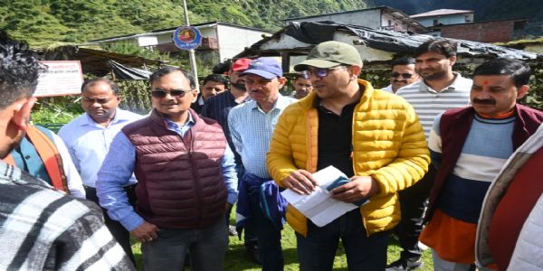 यमुनोत्री पैदल मार्ग व क्षतिग्रस्त हुई रेलिंग को तत्काल करें निर्मित