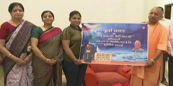 लखनऊ की पर्वतारोही पूर्वा धवन ने 5,826 मीटर ऊंची रुद्रगैरा चोटी पर फहराया तिरंगा