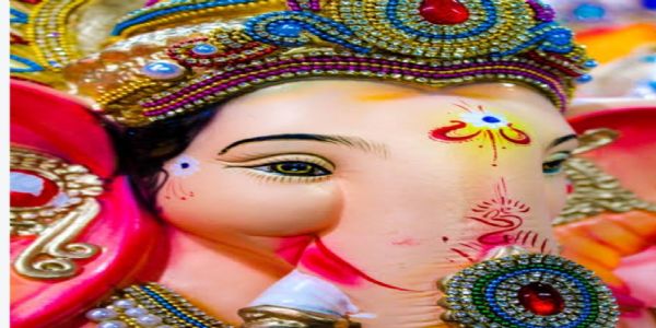 मऊगंजः माटी गणेश सिद्ध गणेश अभियान के तहत पर्यावरण संरक्षण का दिया जा रहा संदेश