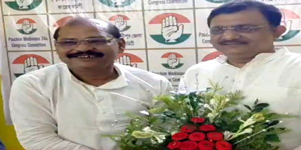 पश्चिम मेदिनीपुर जिला कांग्रेस अध्यक्ष के तौर पर चिरंजीव भौमिक ने संभाला कार्यभार