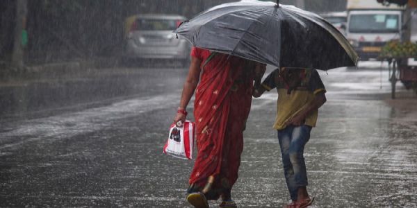 बंगाल के कई जिलों में बारिश की चेतावनी