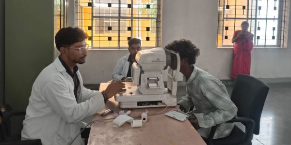 निःशुल्क नेत्र जांच शिविर का आयोजन