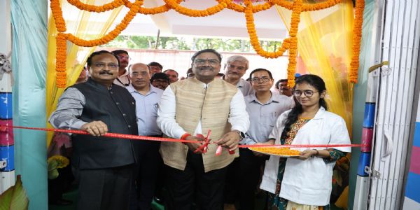 ईसीएल ने सेंट्रल हॉस्पिटल, कल्ला में दूसरी अमृत फार्मेसी का किया शुभारंभ