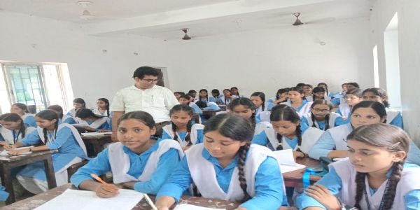 हिंदी हमारी संस्कृति, संस्कार और स्वाभिमान की पहचान : डॉ. रणधीर राणा