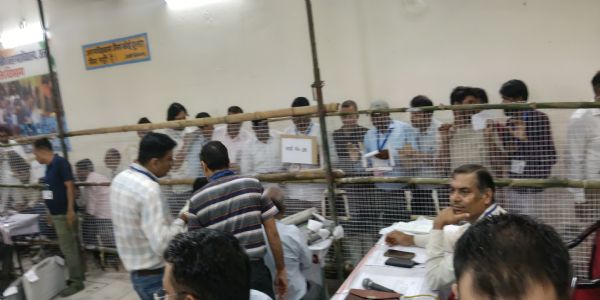 अलवर नगर निगम चुनाव परिणाम: भाजपा की 28 व कांग्रेस की 23 सीटाें पर जीत, 13 निर्दलियाें ने मारी बाजी