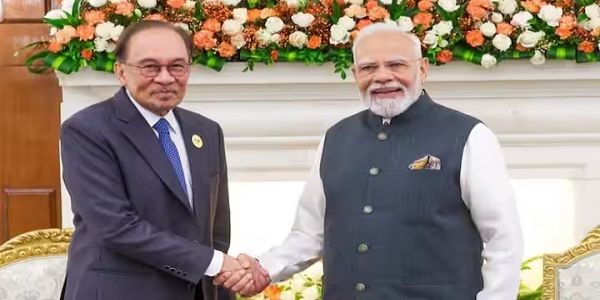 मलेशियाई पीएम ने मुस्लिम समाज को चेताया, बोले- एआई को समझे बिना हम गुलाम बन जाएंगे