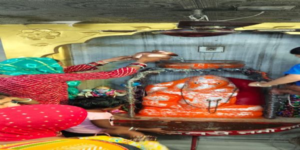 भगवान गणेश के अखंड जलाभिषेक का हुआ समापन