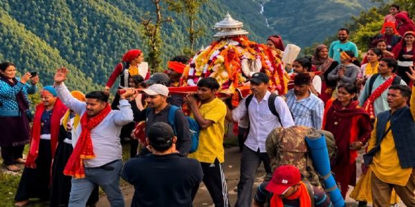 कनोल पहुंची नंदा की बड़ी जात, उमड़ा आस्था का सैलाब