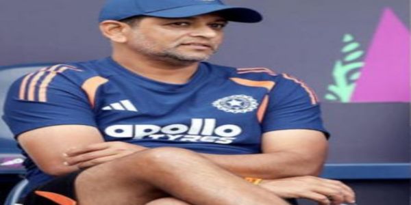 महिला एशिया कप: नकवी से ट्रॉफी नहीं लेने के विवाद पर बोले अमोल मजूमदार, बीसीसीआई के फैसले के साथ हैं