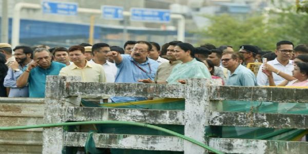मुख्यमंत्री ने मुनक नहर के छठ घाट निर्माण कार्यों का किया निरीक्षण