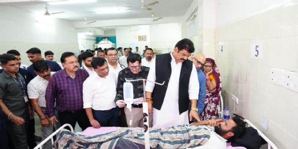 सागर में दूषित शराब से बीमार लोगों का मंत्री गोविंद सिंह ने जाना हाल, तीन दिन में मुआवजे का भरोसा