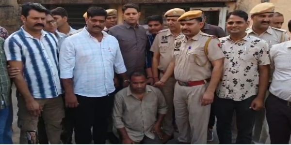 खाटूश्यामजी भागने से पहले पकड़ा गया करधनी हत्याकांड का इनामी आरोपी राहुल झा