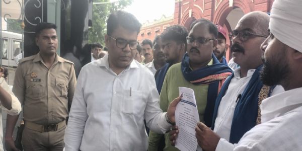 चंद्रशेखर आजाद के काफिले पर हमले का आरोप, भीम आर्मी ने जांच की मांग