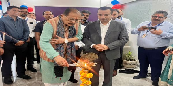 वित्त मंत्री ने किया एचडीएफसी बैंक के बैकऑफिस का शुभारंभ
