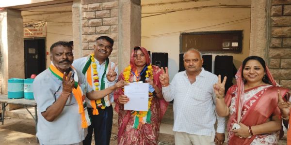 जीत के बाद प्रत्याशियों के समर्थकों ने निकाले विजय जुलूस