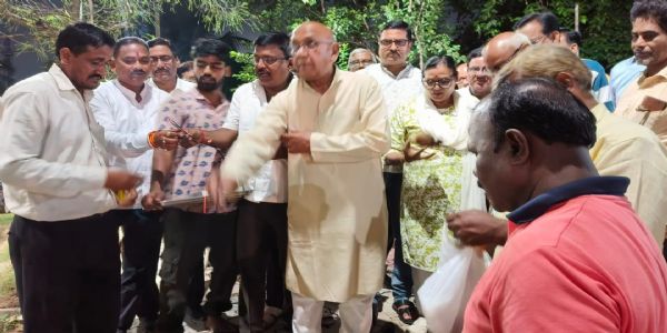 जमशेदपुर में दूसरे चरण में 500 लाइट लगाने का काम शुरू