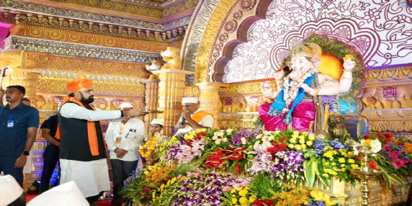 महाराष्ट्र मण्डल द्वारा आयोजित श्रीगणेश उत्सव पूजा में शामिल हुये मुख्यमंत्री