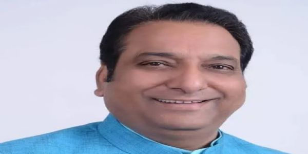भ्रष्टाचार पर चमोली का तंज: पूछा- हरीश रावत ने तब इस्तीफा क्यों नहीं दिया?