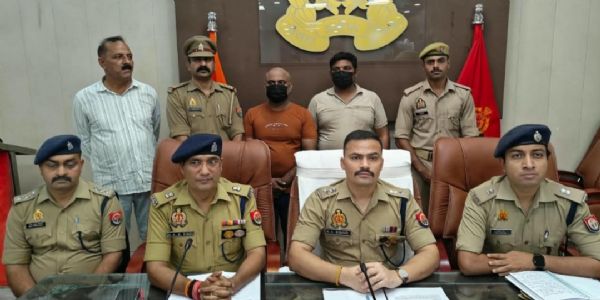 वन विभाग के ट्रक को जबरन छुड़ाने के आराेप में दो गिरफ्तार