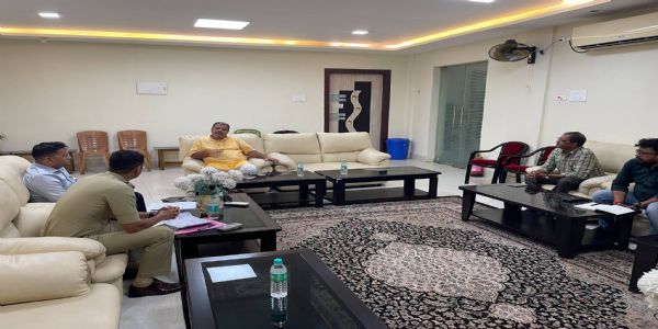 दो दिनों की हड़ताल के बाद मंगलवार सुबह से मिनी बस परिसेवा सामान्य