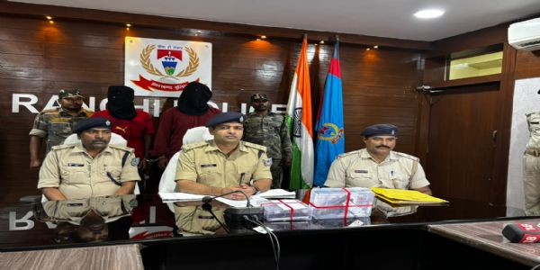 अपराध की योजना बना रहे दो युवक गिरफ्तार, हथियार बरामद