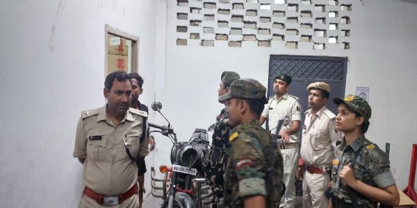 बुलेट शोरूम यशराज मोटर्स में 1.71 लाख की चोरी,पुलिस मामले की जांच में जुटी