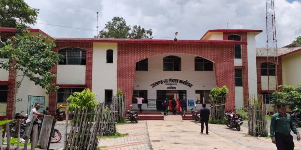 एसीबी ने घूस लेते राजस्व कर्मचारी को किया गिरफ्तार