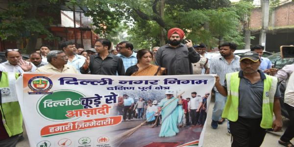 उप महापौर डॉ. मोनिका पंत ने नेहरू नगर का किया निरीक्षण