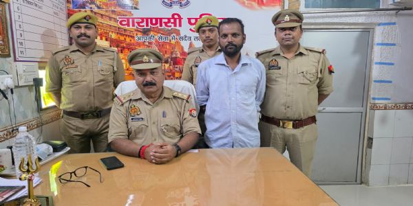 वाराणसी: सिगरा पुलिस ने दुष्कर्म,अश्लील वीडियो बनाकर ब्लैकमेल करने के वांछित को दबोचा