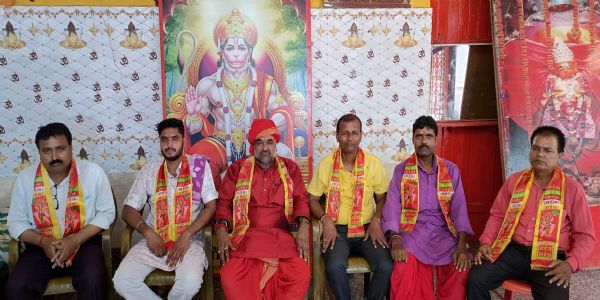 फारबिसगंज में महावीरी झंडा के सफल समापन पर मंदिर के महंत ने समस्त सनातन समाज का जताया आभार