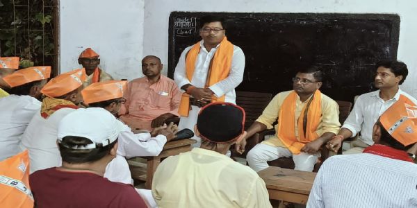 सेवा संकल्प अभियान को जनअभियान बनाने में जुटी महिषी भाजपा टीम