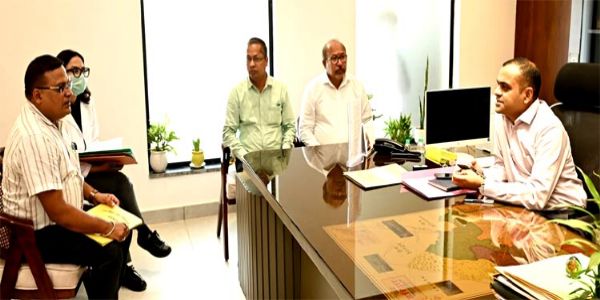 मेला अस्पताल के आसपास अतिक्रमण हटाने और कूड़ा फेंकने वालों पर जुर्माने के निर्देश