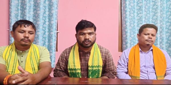 बीटीसी की नई भूमि नीति के खिलाफ ईस्ट आक्रासू ने उठाई आवाज