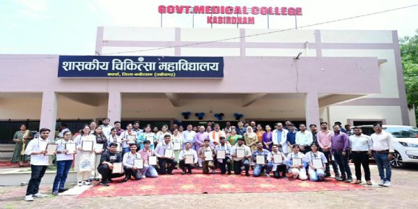 डॉक्टर बनना मंजिल नहीं, समाज की सेवा करना असली लक्ष्य : उप मुख्यमंत्री विजय शर्मा