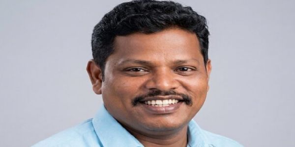 घर में बल्ब लगाते समय करंट की चपेट में आया बिजली मिस्त्री, मौत