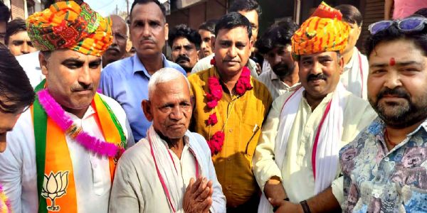 धौलपुर जिले में अध्यक्ष पद हेतु सात निकायों से 26 नामांकन किए दाखिल