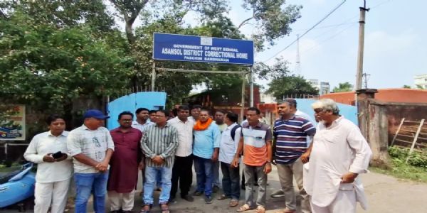 बागेश्वर बाबा के खिलाफ प्रदर्शन कर गिरफ्तार हुए कांग्रेस नेता अरूप मुखर्जी को मिली जमानत