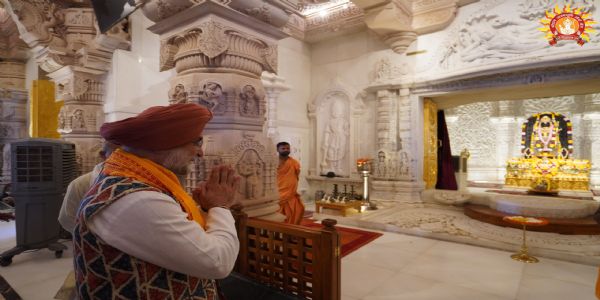 दिल्ली के उपराज्यपाल तरनजीत सिंह संधू ने किए श्री रामलला के दर्शन