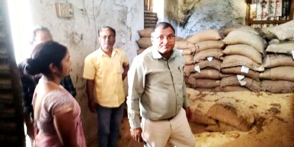पलामू में छह साल से पड़े 209 क्विंटल चावल की जांच शुरू