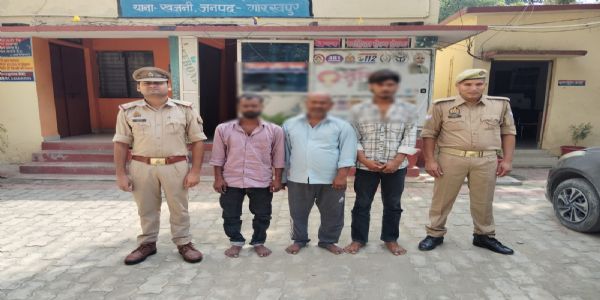 गोरखपुर : ब्लेड से जानलेवा हमला करने के आरोप में तीन गिरफ्तार