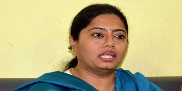 शिक्षित युवा ही समाज को जाति-धर्म के बंधन से निकाल सकता है : पल्लवी पटेल