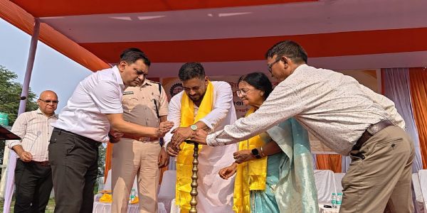 फूलबाड़ी-घोषपुकुर बाईपास सड़क का पुनर्निर्माण शुरू