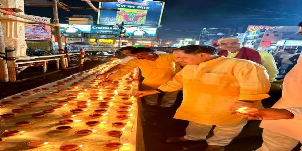 प्रधानमंत्री के जन्मदिन पर प्रदेश भाजपा ने आयोजित किए कई कार्यक्रम, कार्यकर्ताओं ने जलाया आशीर्वाद का दीया