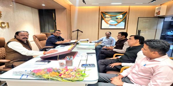 चेंबर ने केंद्र से की दो हजार से अधिक के यूपीआई लेन-देन पर प्रस्तावित एमडीआर वापस लेने की मांग